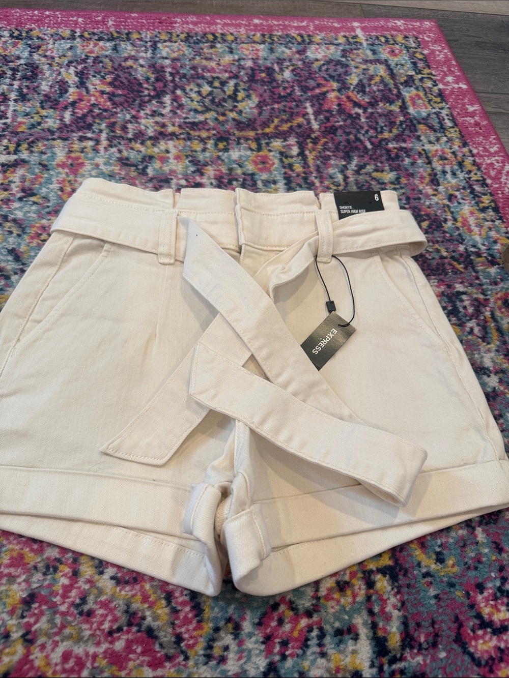 Express High-Rise Paperbag Waist Jeans — Cream - Picture 6 of 9